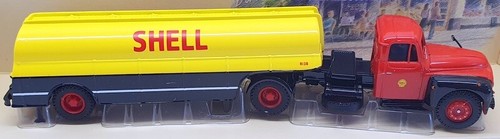 Corgi 1/50 Scale 74602 - Citroen Type 55 Semi Citerne Fuehauf Shell Cert No.4 - Picture 3 of 6