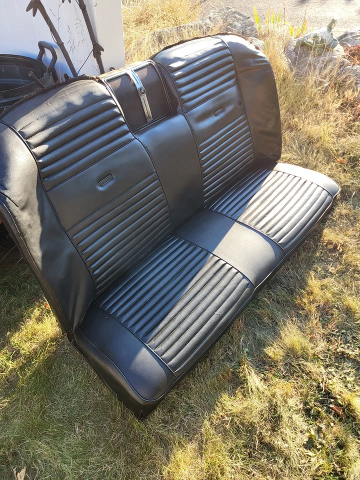 Asientos traseros Buick Riviera Toronado 66-70 asientos traseros con altavoz + rejilla leer Foto 2 de 4