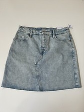 Old Navy Womans NWT Button Fly Light Wash High Rise Denim Skirt Size 2