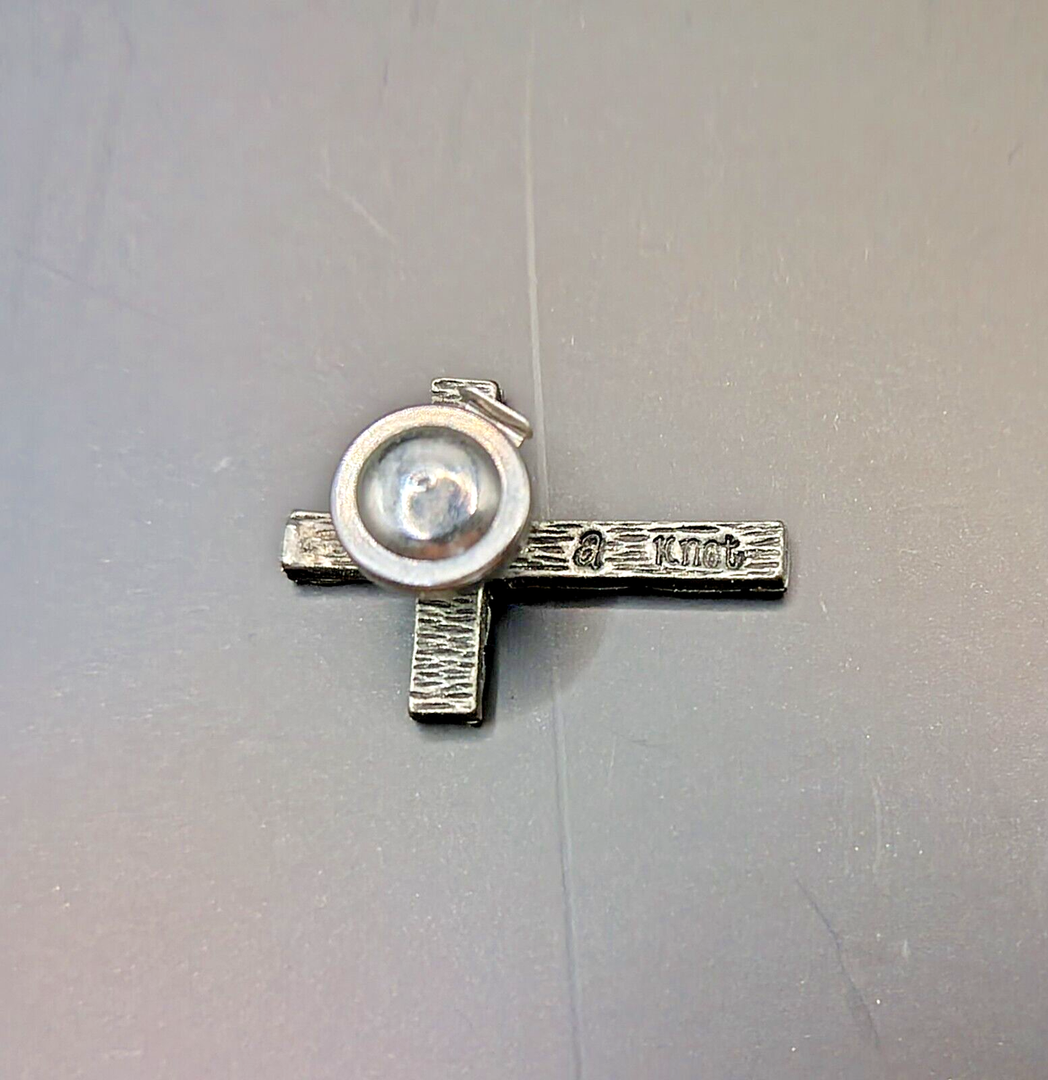 Dir en grey official fan club a knot membership card + pin badge