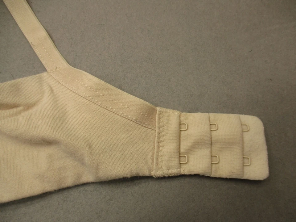 36C GILLIGAN&OMALLEY Womens Beige Lined Underwire Back Closure Nursing Bra 7I - Image 4 of 4