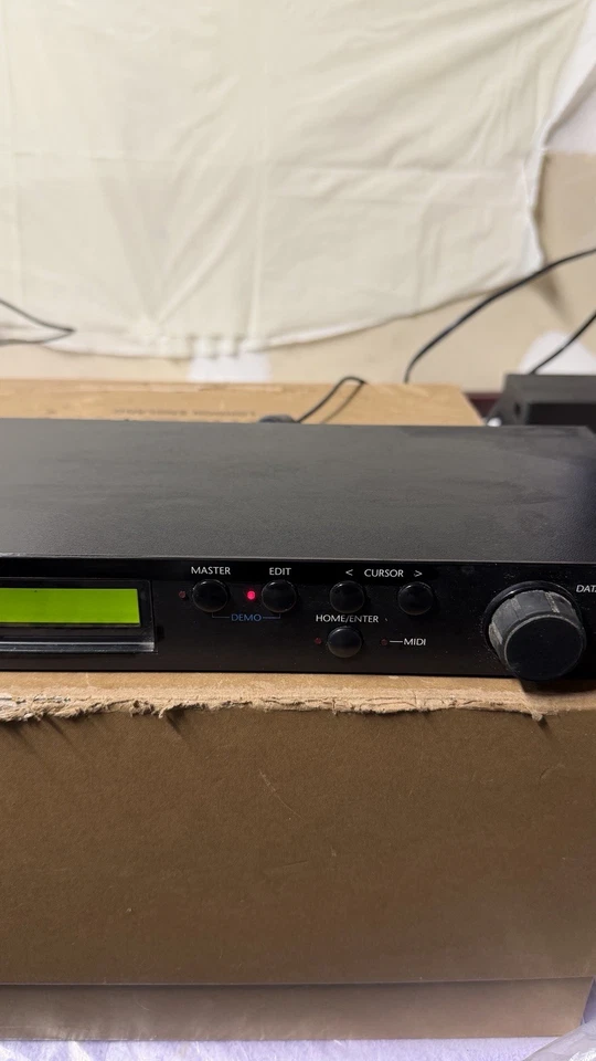 Módulo de sonido de montaje en rack E-MU Proteus FX Foto 3 de 4