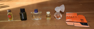 Set / Konvolut aus 5 Miniatur Parfüm / Parfum Flacons, Marbert, Krizia, - etc.
