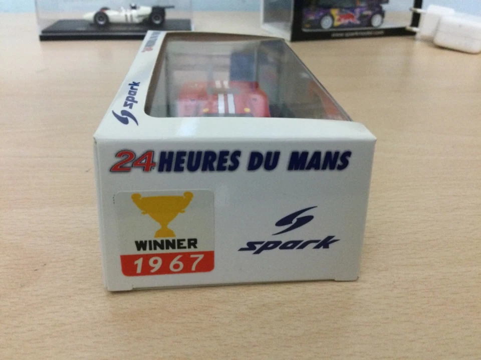 Spark Ford GT40 MK IV Gurney Foyt Winner 24H Le Mans 1967 1/43 - Immagine 3 di 3