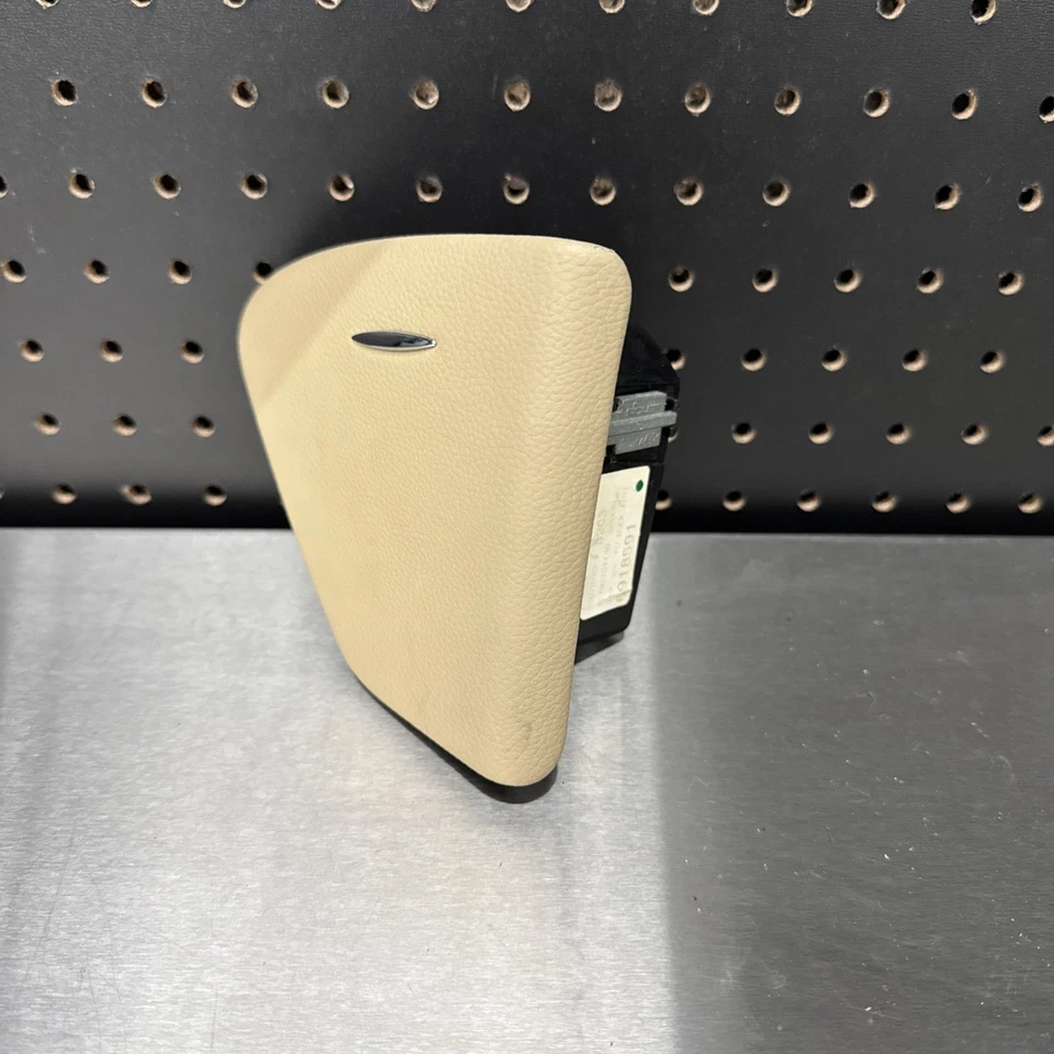 Compartimento cenicero puerta trasera izquierda mercedes clase cls w219 06-11 beige b176 Foto 2 de 4