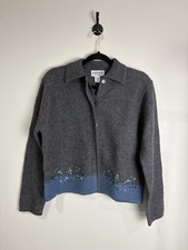 Pendleton Women  s 100 Virgin Wool Collared Cardigan Floral Gray and Blue