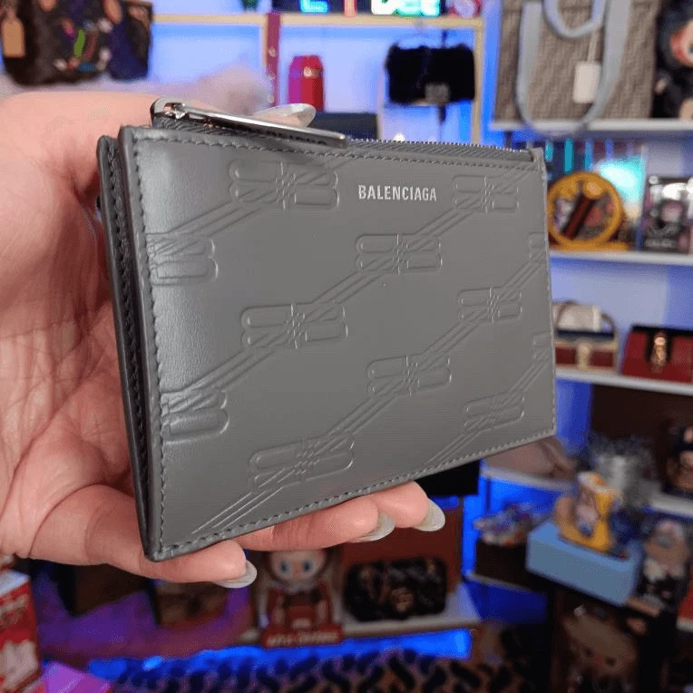 Nuevo En Caja Cartera Tarjetero Balenciaga Gris Logotipo Cuero Grabado Foto 3 de 4