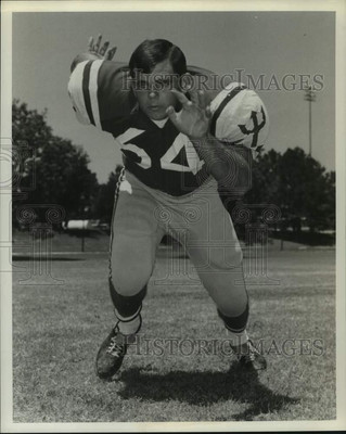 1971 Press Photo Lake Charles football guard Leslie Robertson, runs in practice