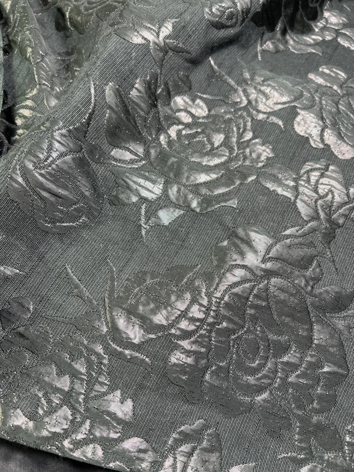 Chaqueta Bolero Karen Kane Negra Metálica Floral Brocado Mujer Frente Abierto Encogerse de hombros Foto 2 de 4