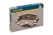 Sandbags Diorama Accessories 1:35 Plastic Model Kit ITALERI