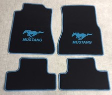 Autoteppich Fußmatten Carpets für Ford Mustang 2005-2012 hellblau 4tlg. Velours
