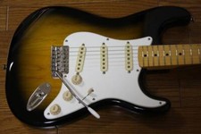 Squier by Fender Classic Vibe Stratcaster anni '50 2CS corpo in ontano 2010 con custodia morbida