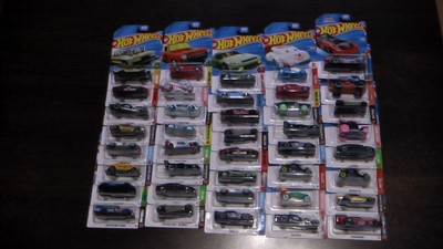 Hot Wheels  D - Case  2026 mit 40 Hot Wheels Autos aus D-Case 2026 Longcard USA