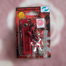 Jushin Thunder Liger figure with key chain #c7595c