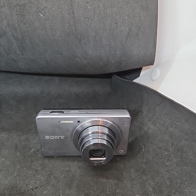 Sony Cybershot Lens G 16.1 Megapixel Optical Steady Shot DSC-W690 -No Charger #2