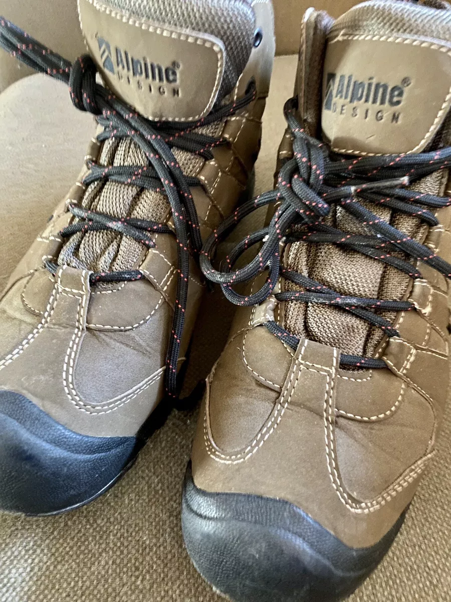 Leather store alpine boots