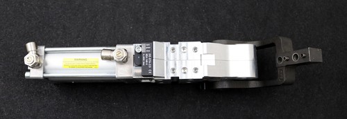 DESTACO Automations-Kraftspanner mit Spannarm 82M-3E030063L8UMS45-135 1800Nm - Picture 3 of 8