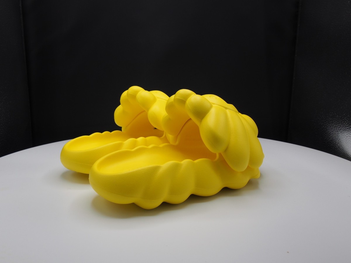 Takashi Murakami Full Bloom Slides Blazing Yellow Men's size 9 US