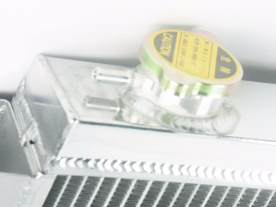 Radiador de carreras de rendimiento de 3 núcleos para Jeep Wrangler 87-95 96-06 TJ YJ I4 I6  Foto 4 de 4