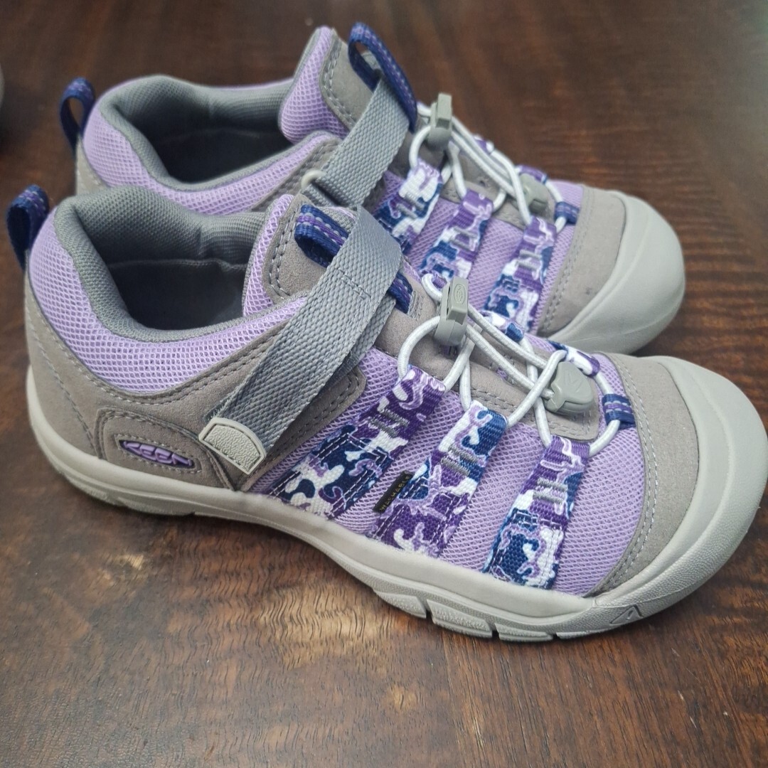 Scarpe da sneaker basse per bambini Keen Newport H2SHO 1026184 grigie punta rotonda taglia 5