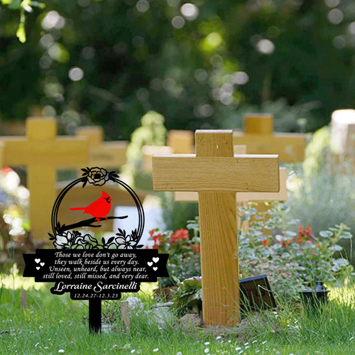 Personalized Cardinal Memorial Stake, Metal Garden Marker,Outdoor Cemetery Decor - Picture 3 of 4