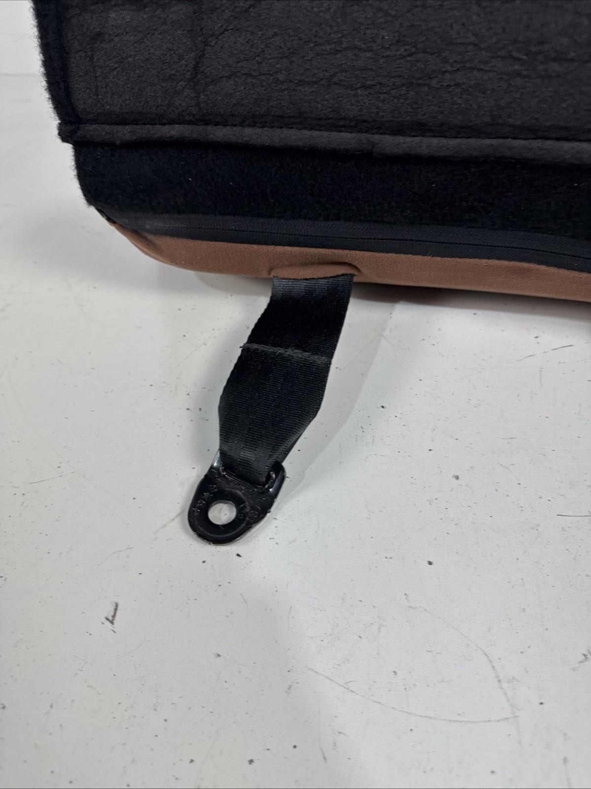 14-18 Maserati Quattroporte Rear Right Side Top Upper Seat Cushion Cover OEM