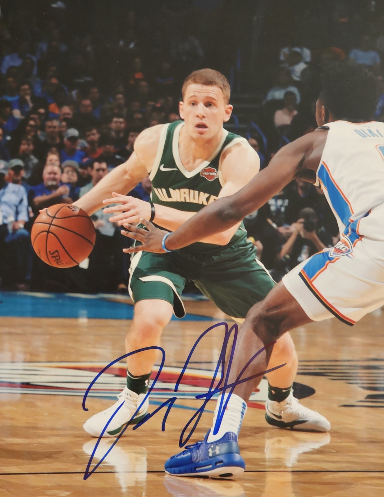Donte DiVincenzo Signed 8x10 Milwaukee Bucks Autographed Photo Champion 🏆 🏀