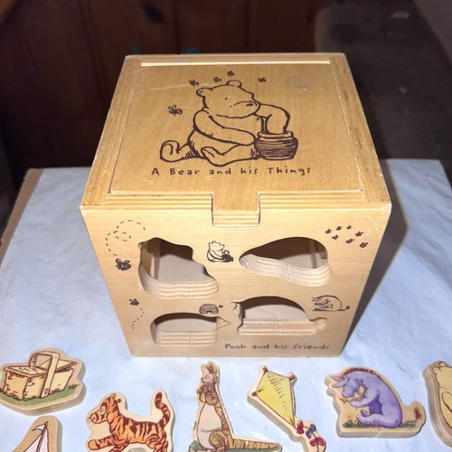 SCHYLLING Classic WINNIE THE POOH Wooden Shape Sorting Cube w/ 13 Figures Rare - Picture 10 of 12