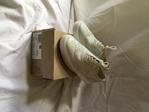 Clarks Hero Brogue white leather 