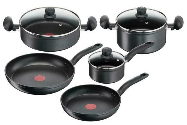 Batterie di pentole neri in alluminio