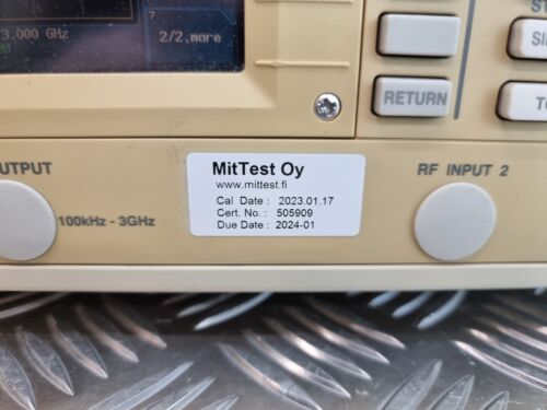 1901 Advantest R3132 Analizzatore di spettro 9KHz - 3GHz con errore - Foto 3 di 9