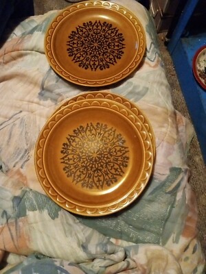 Vintage Homer Laughlin Coventry CASTILIAN 10'' Dinner Plates Gold & Brown 