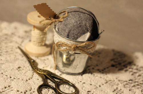Magnetic Vintage Inspired Handcrafted Pincushion Galvanized Tin Pail - Picture 15 of 18