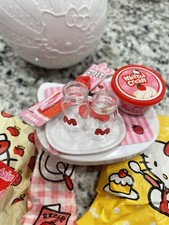 MGA's Miniverse Make It Mini Food Hello Kitty - Strawberry Milk