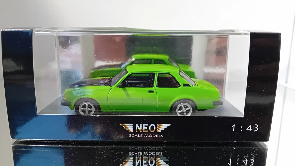 Neo Scale Models Opel Ascona B 2.0 S/R Green Mint In Box 1:43 - Photo 2/4