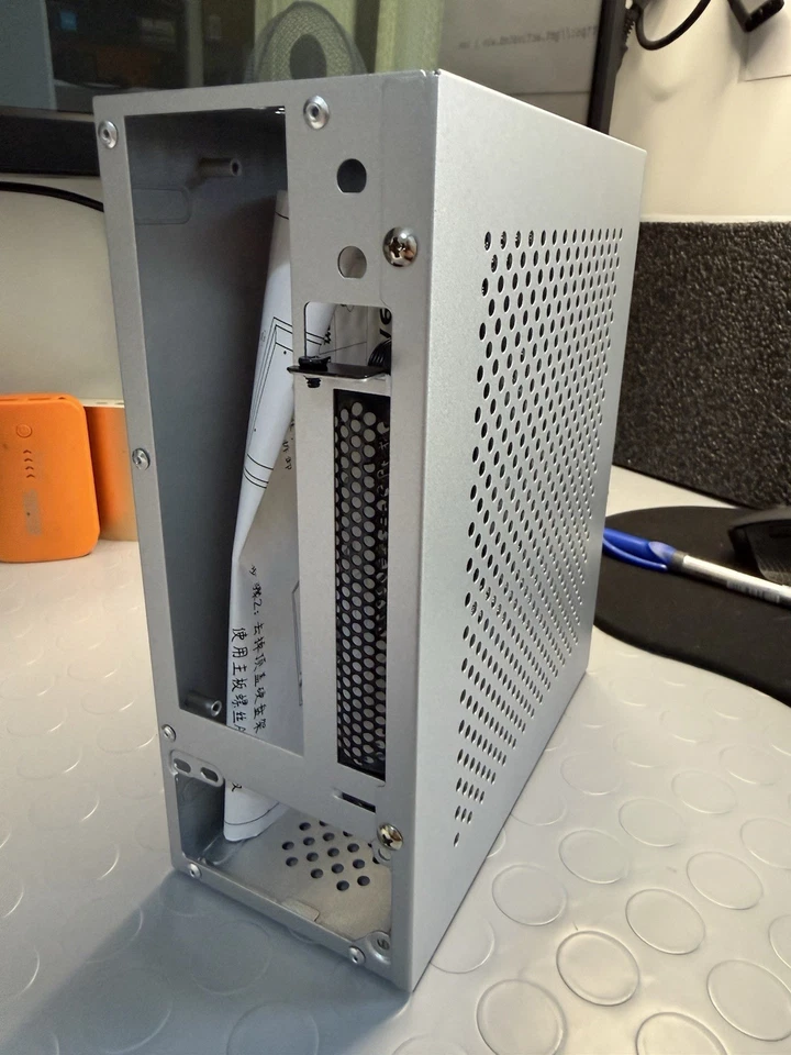 Case pc mini itx + Omaggio - Immagine 2 di 4