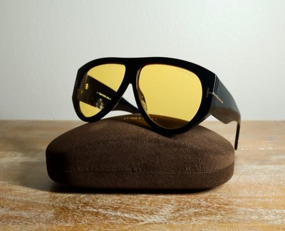 Tom Ford Bronson TF1044 Oversized Aviator Sunglasses 60mm Black/Yellow Lens