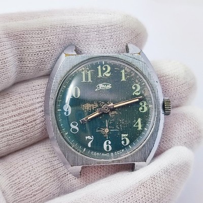  VINTAGE Soviet watch Zim Pobeda mechanical 2602 15 jewels Made in USSR 70s