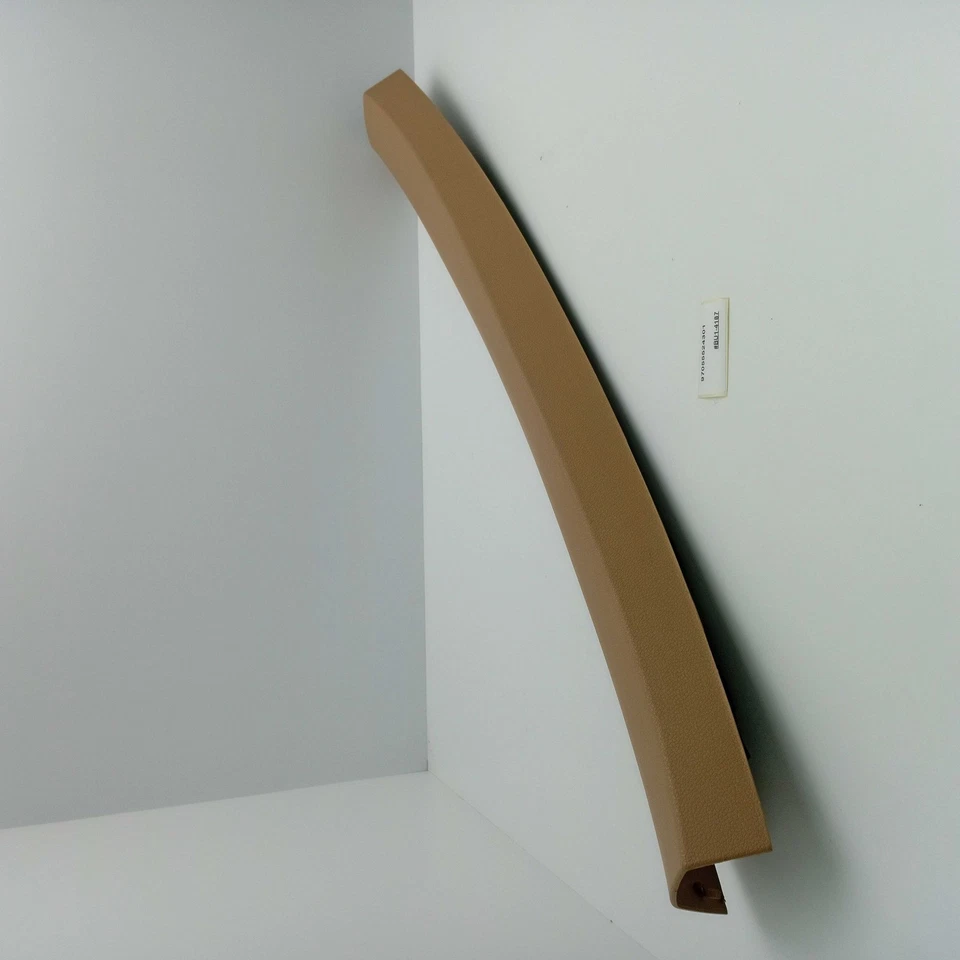 Panel de embellecimiento trasero del maletero Porsche Panamera 2010-2016 97055524301 Foto 3 de 4