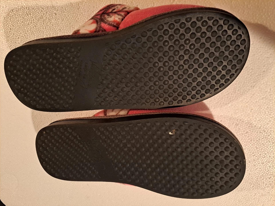 Zapatillas Vera Bradley Rosa Gamuza y Vellón Mula Talla 9-10 Grandes  Foto 3 de 4