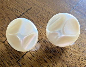VINTAGE SIGNED TRIFARI MOTHER OF PEARL COLORED PIERCED EARRINGS