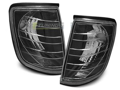 Etuosoittimet mallille for Mercedes W124 85-95 Black KPME06WL XINO US
