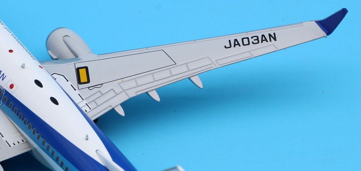 JC Wings 1:200 ALL NIPPON AIRWAYS Boeing B737-700 Diecast JC Wings 1:200 ALL NIPPON AIRWAYS Boeing B737-700 Diecast