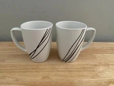 Set of 2 Corelle Coordinates Simple Sketch Porcelain Cups Mugs