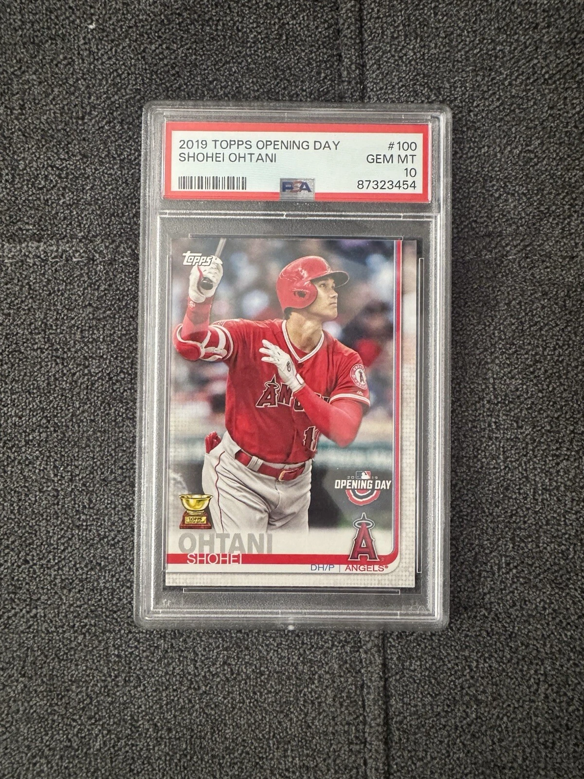 Shohei Ohtani trading card