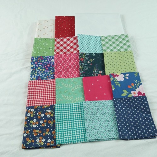 Cluck Cluck Sew Evergreen Quilt Kit 60" x 72" W/ Backing & Riley Blake F/Q - Picture 2 of 9
