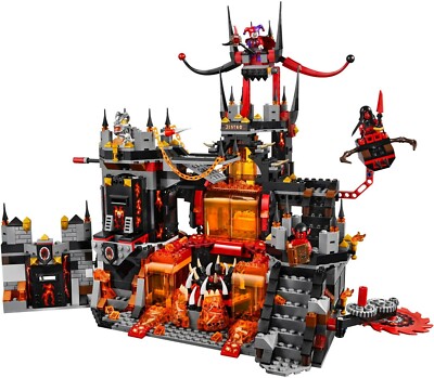 Lego Nexo Knights 70323 Jestro's Volcano Lair Authentic Factory