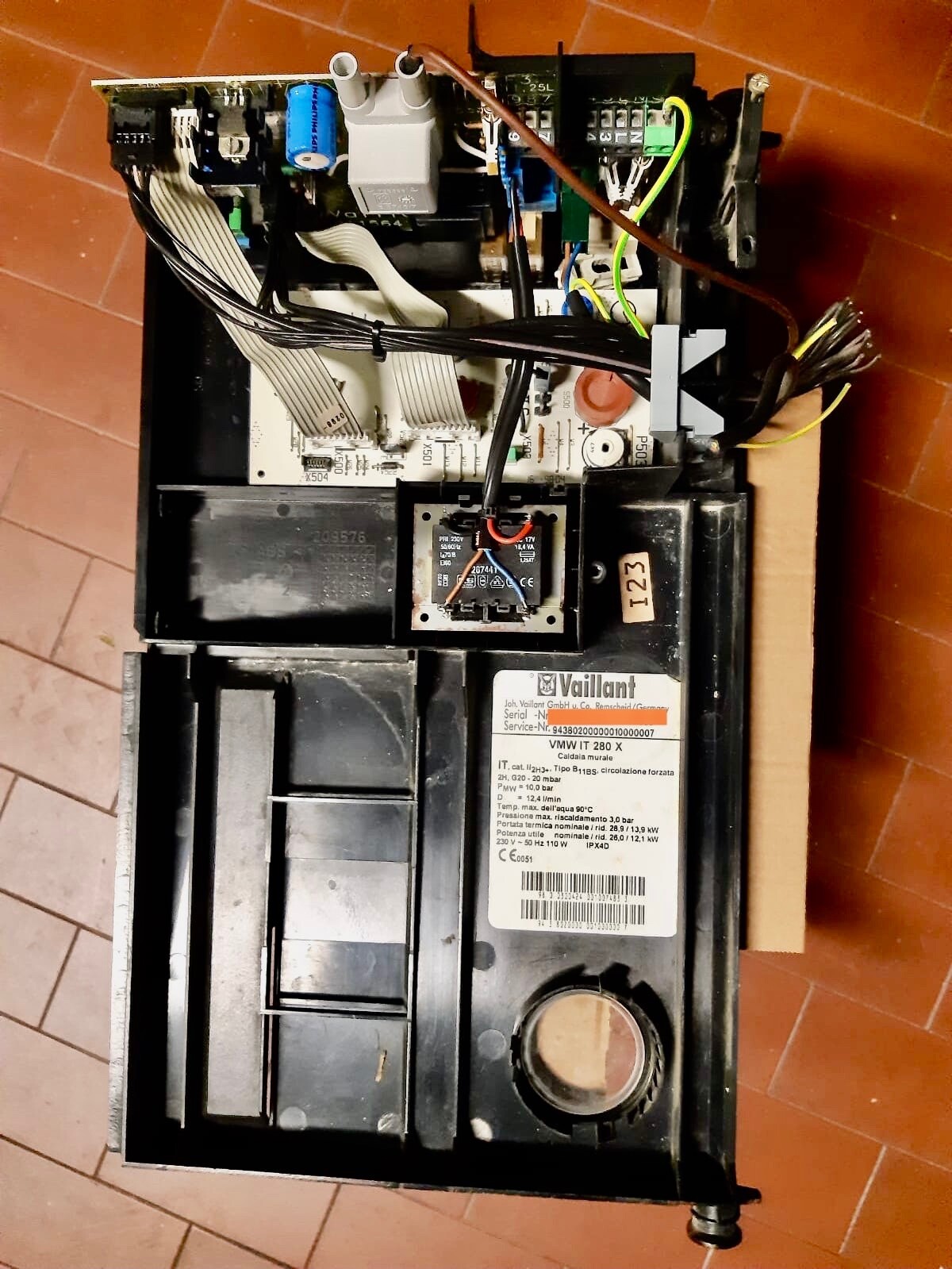 Foto 3 di 3