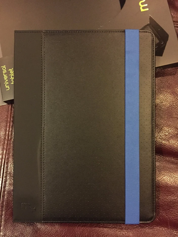 "Funda universal para tableta de 10"" por MyCase para tabletas y almohadillas - color negro y azul". Foto 3 de 4