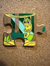 Disney Pin Character Connection Tangled Puzzle - Pascal LE 600 Chaser